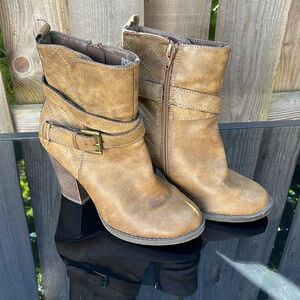Brown ankle boots